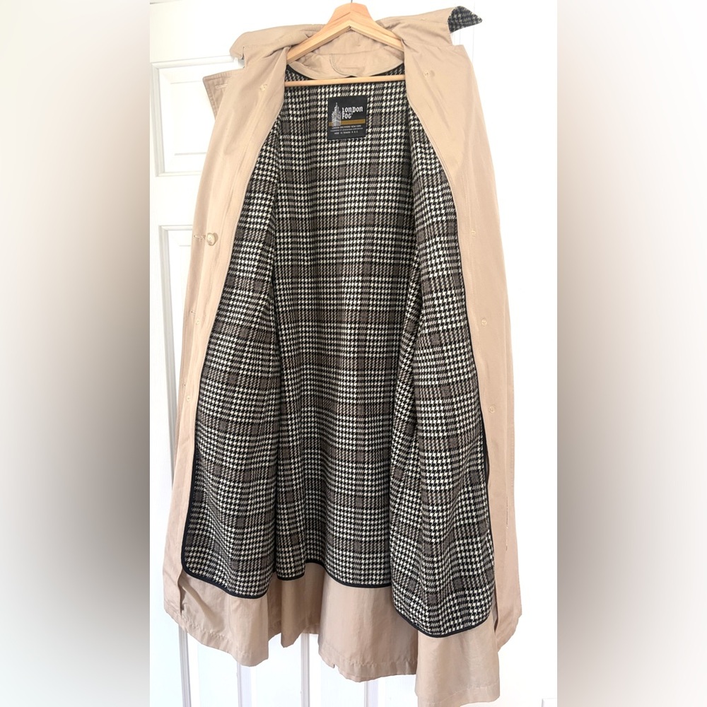 London Fog Khaki Trench Coat - Picture 2 of 7